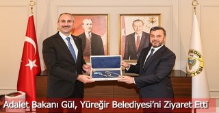 Adalet Bakanı Gül, Yüreğir Belediyesi’ni Ziyaret Etti